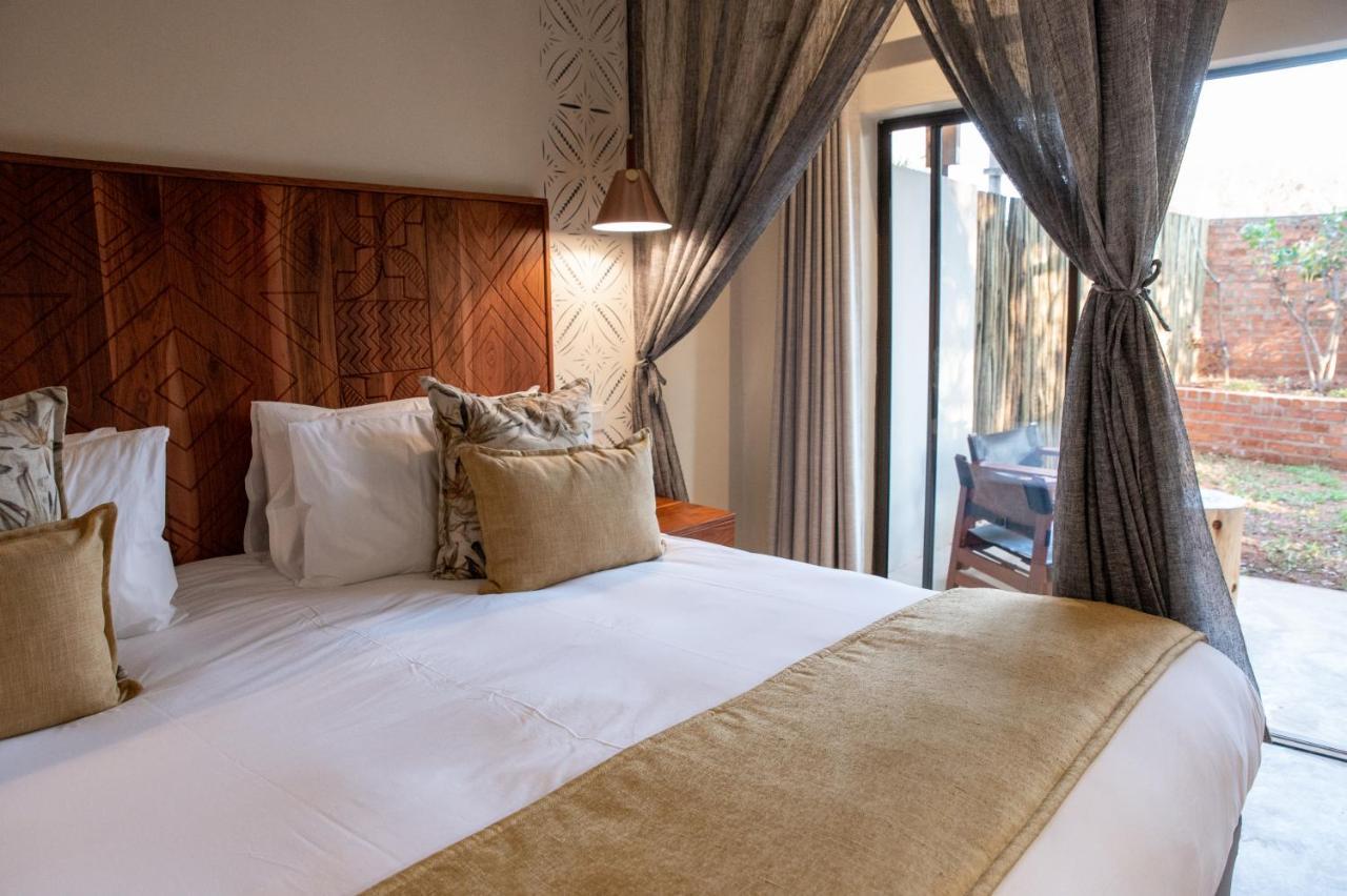 Shongwe Oasis Hotel Victoria Falls Exterior photo
