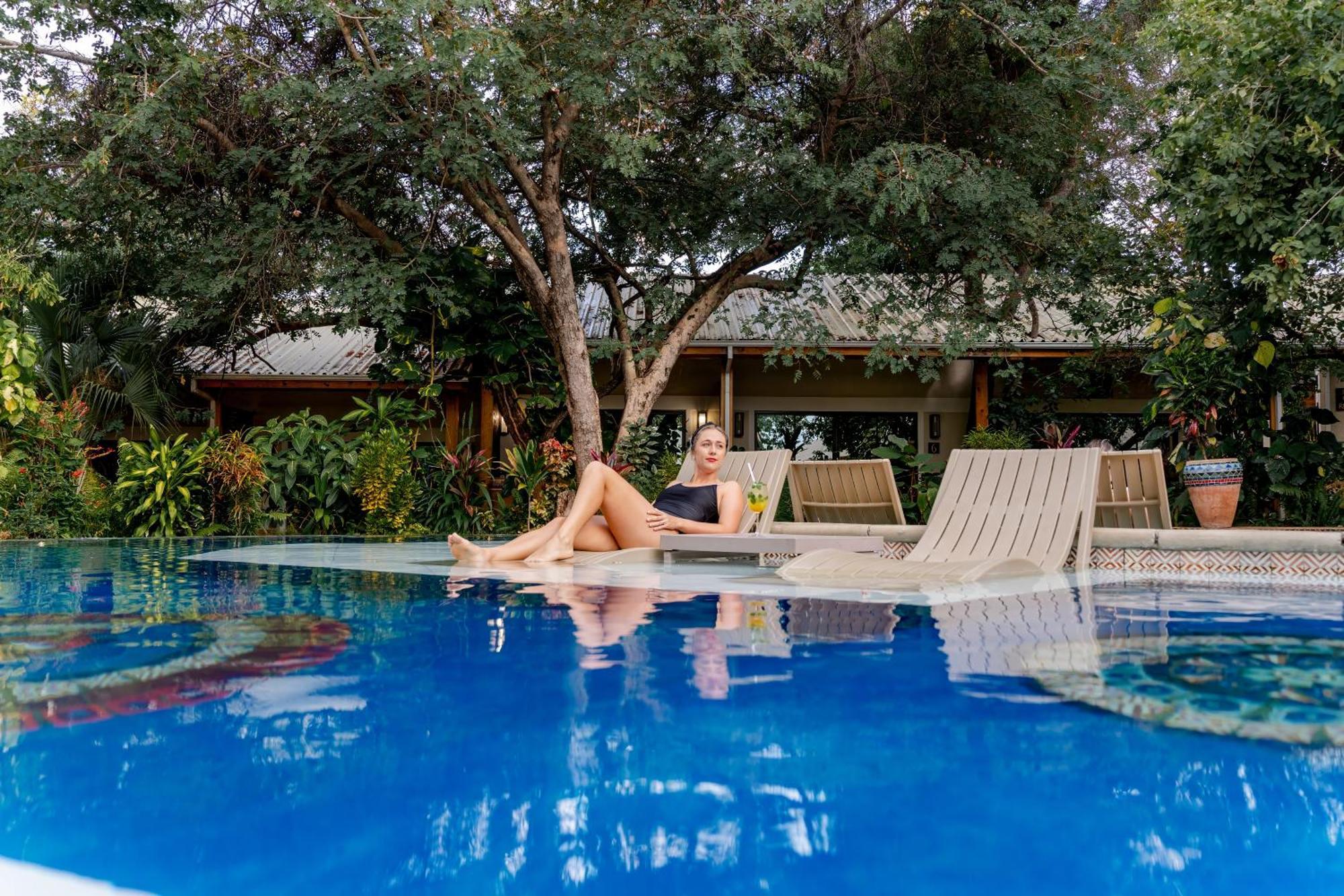 Shongwe Oasis Hotel Victoria Falls Exterior photo
